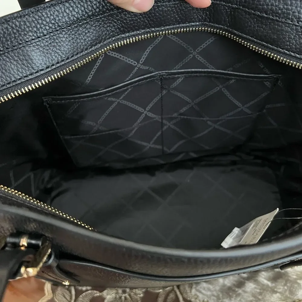 Michael Kors LG black tote